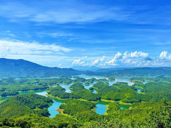 Dịp nghỉ lễ này nếu các gia đình chưa biết đi đâu thì Tây Nguyên là điểm đến lý tưởng cho chuyến nghỉ dưỡng dài ngày - Ảnh 13.