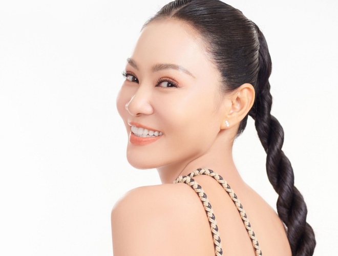Những mỹ nh&acirc;n Việt từng bị tu&yacute;t c&ograve;i sau lần ăn mặc hớ h&ecirc;nh - Ảnh 5.