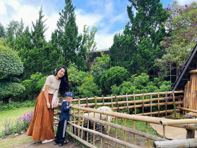 B&agrave; mẹ 9x ở TP.HCM chia sẻ: Đừng nhầm lẫn giữa tối giản v&agrave; nghiện mua sắm đồ theo phong c&aacute;ch tối giản - Ảnh 2.