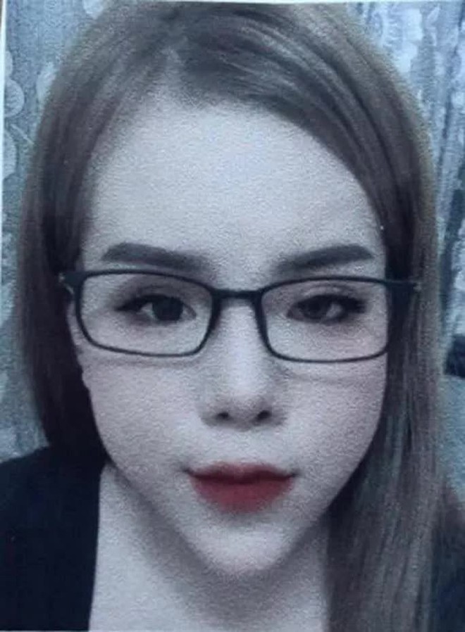 Hotgirl 19 tuổi tổ chức tiệc bay lắc trong kh&aacute;ch sạn - Ảnh 1.