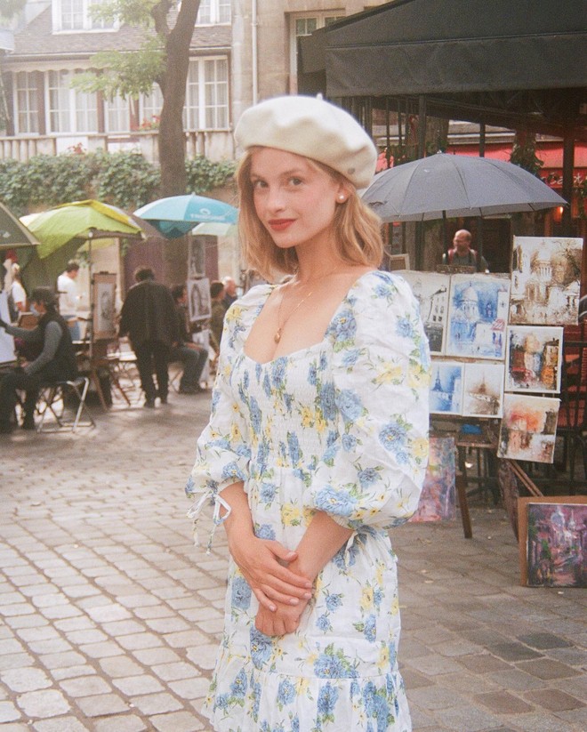 4 mẫu váy liền trẻ trung và sang trọng, phụ nữ Pháp mùa thu nào cũng diện - Ảnh 4.