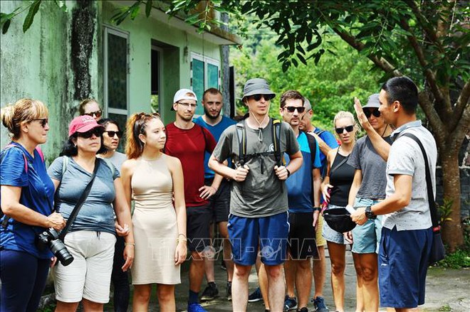 Đảo ngọc C&aacute;t B&agrave; - điểm du lịch kh&aacute;m ph&aacute; hấp dẫn của Hải Ph&ograve;ng - Ảnh 8.