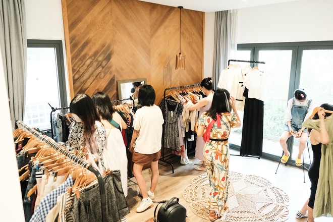 V&igrave; sao những người lương 30 - 40 triệu/th&aacute;ng hiện nay vẫn săn đồ si v&agrave; họ xem thường những ai đem tiền ra so s&aacute;nh? - Ảnh 13.