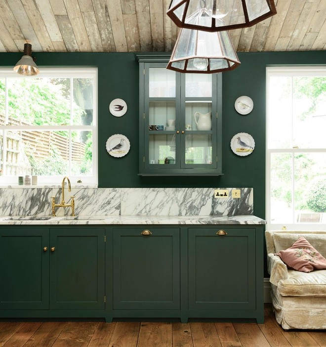 Những thiết kế nhà bếp với gam màu xanh lá khiến bạn không chê vào đâu được - Ảnh 4.