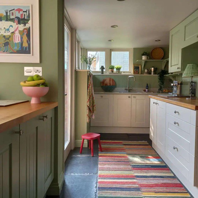 Những thiết kế nhà bếp với gam màu xanh lá khiến bạn không chê vào đâu được - Ảnh 6.
