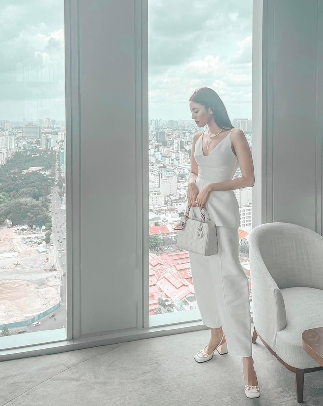 &Aacute; hậu Ngọc Thảo, Hoa hậu Diễm Hương đọ d&aacute;ng n&oacute;ng bỏng với &aacute;o tắm - Ảnh 9.