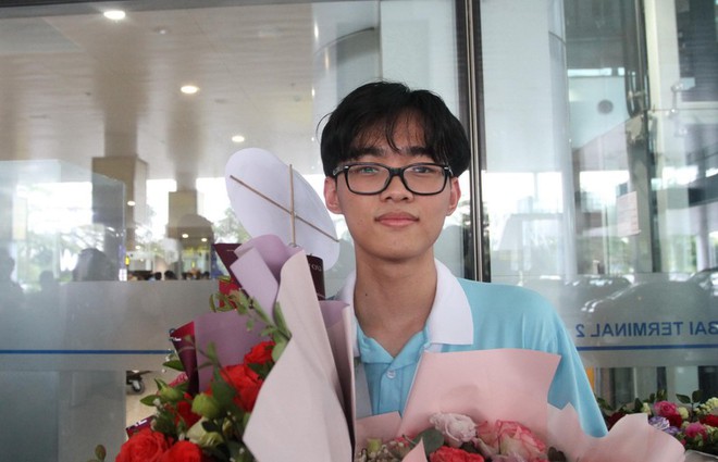 Chàng trai Bình Phước với trải nghiệm tuyệt vời giành huy chương Olympic quốc tế - Ảnh 1. Chàng trai Bình Phước với trải nghiệm tuyệt vời giành huy chương Olympic quốc tế - Ảnh 1.