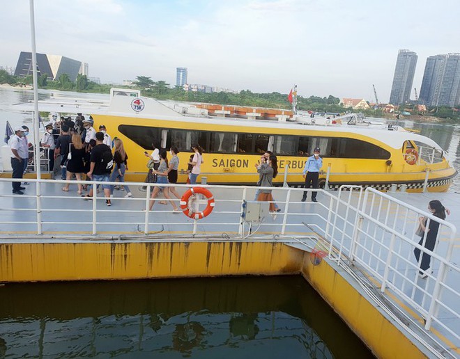 Chết mê tour du lịch bằng tàu hỏa đầu tiên giữa TP HCM - Đồng Nai - Ảnh 9.