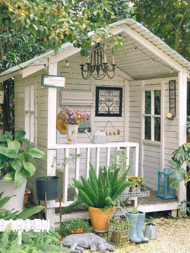 Khu vườn hoa cỏ rộng 100m&sup2;, hễ ai đặt ch&acirc;n đến l&agrave; qu&ecirc;n lối về, x&oacute;a tan hết mọi muộn phiền tr&ecirc;n đời - Ảnh 4.