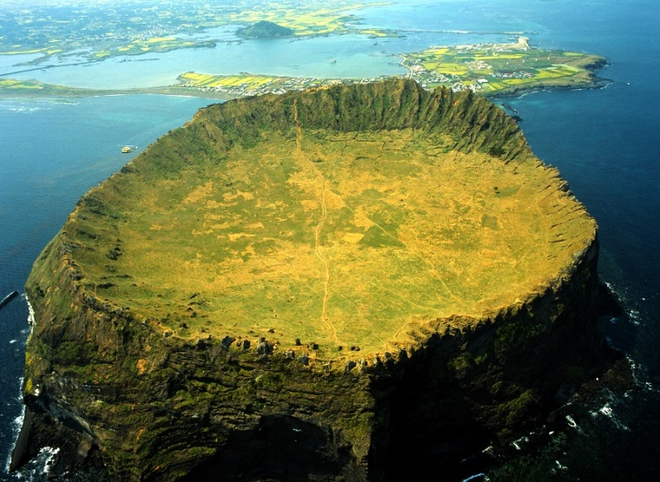 7 lý do vì sao Jeju là địa điểm tuyệt vời nhất để ghé thăm trong mùa thu - Ảnh 3.