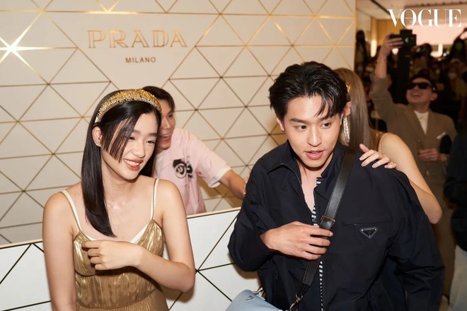 Prada mời cả dàn sao hạng A đến sự kiện ở trung tâm Bangkok, bộ đôi F4 Thái Lan và mỹ nhân Tuổi nổi loạn thành tâm điểm - Ảnh 10.