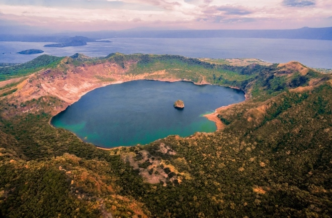 Hòn đảo hiếm hoi trên thế giới có hồ nằm trong hồ, đảo chồng đảo đầy ngoạn mục - Ảnh 2.