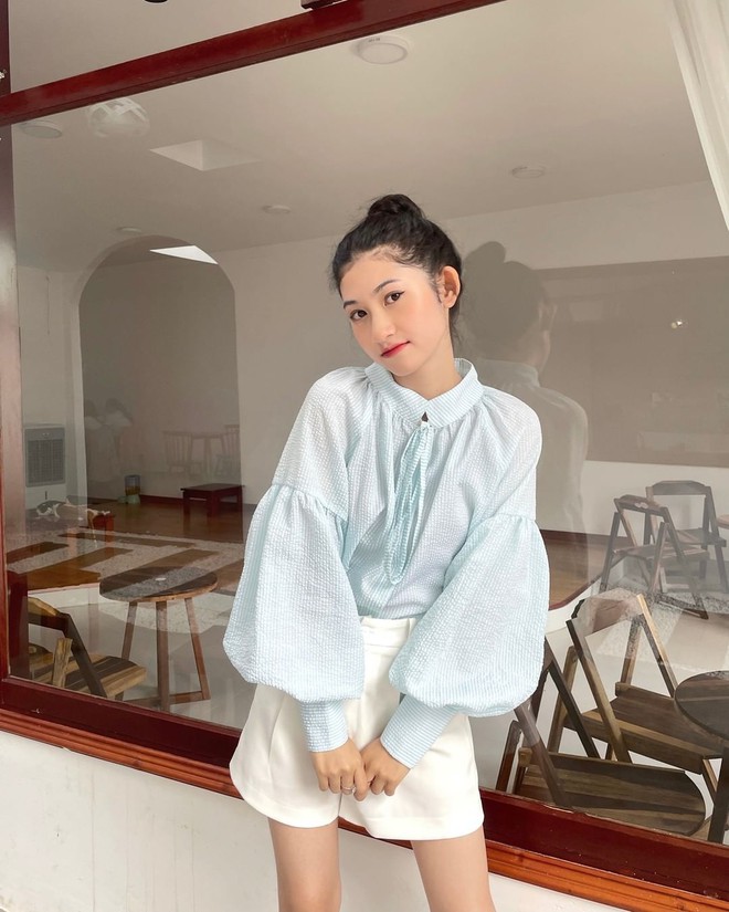 13 mẫu áo blouse đáng sắm nhất mùa Thu - Ảnh 15.