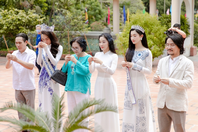 Hoa hậu Mai Phương diện &aacute;o d&agrave;i nền n&atilde;, lần đầu trở về qu&ecirc; nh&agrave; sau đăng quang - Ảnh 1.