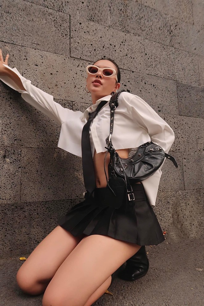Hội siêu mẫu, fashionista Việt review túi Balenciaga Le Cagole - Ảnh 13.