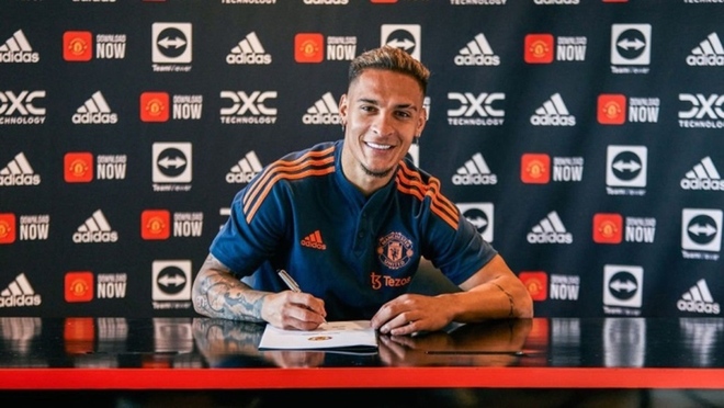 Ngôi sao 100 triệu euro Antony ký hợp đồng với Man Utd