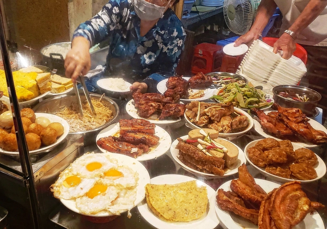T&ocirc;i từng ăn cơm tấm S&agrave;i G&ograve;n để bớt... đ&oacute;i - Ảnh 3.