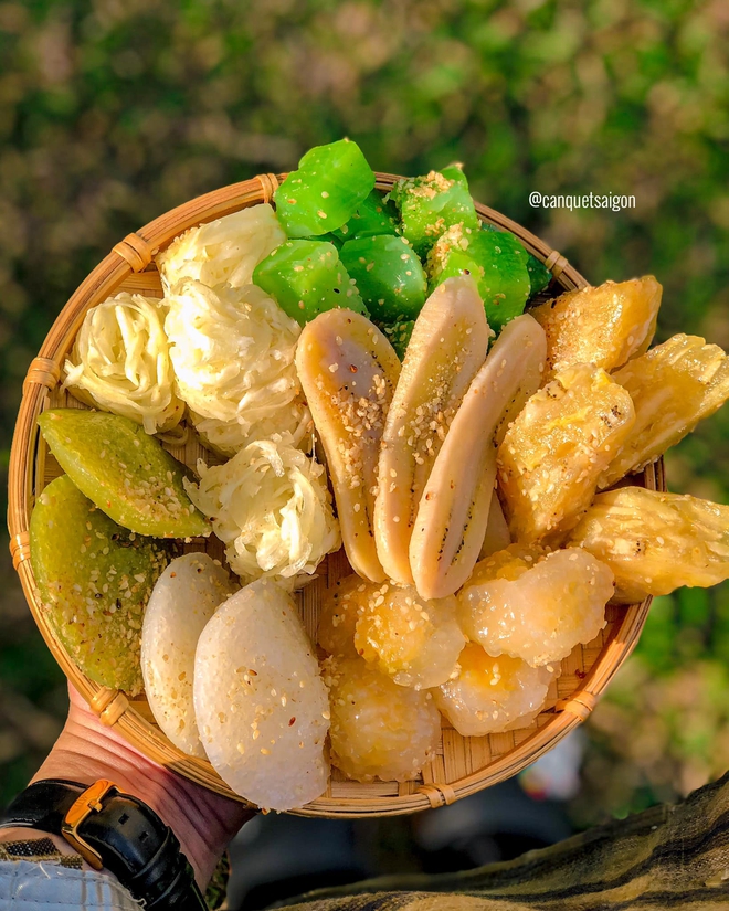 In Ho Chi Minh City, if you want to eat Western cakes, just look for these 5 popular trolleys, all dishes are delicious - nutritious - cheap - Photo 11.