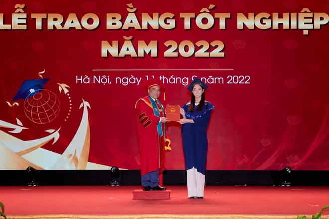 Nàng Hậu tài sắc vẹn toàn, vừa tốt nghiệp Đại học Ngoại thương loại Xuất sắc - Ảnh 1.