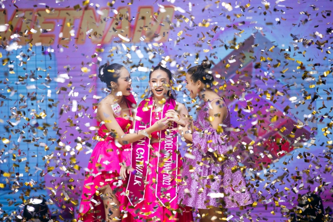Người mẫu nhí 13 tuổi giành giải vàng Teen Models Vietnam mùa đầu tiên - Ảnh 1.