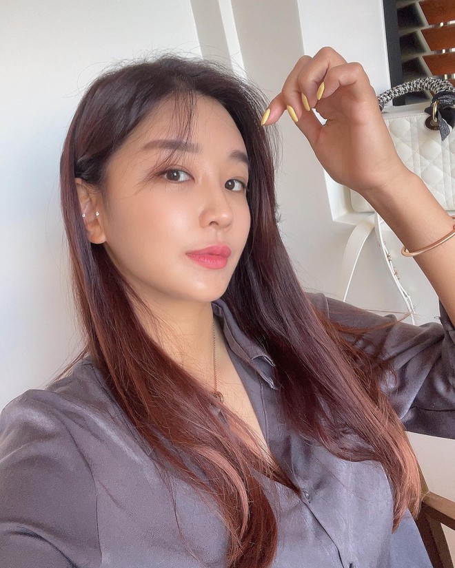 Chuy&ecirc;n gia khuy&ecirc;n bạn n&ecirc;n d&ugrave;ng mỹ phẩm thuần chay ngừa l&atilde;o h&oacute;a m&agrave; kh&ocirc;ng kh&ocirc; tr&oacute;c da - Ảnh 1.