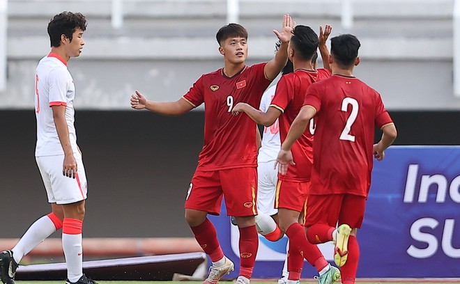 U20 Việt Nam c&oacute; nhiều lợi thế gi&agrave;nh v&eacute; đi tiếp - Ảnh 1.