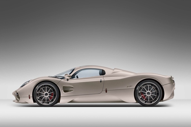 Pagani Utopia ra mắt: Kế cận Huayra, gi&aacute; từ 2,19 triệu USD, d&ugrave;ng hộp số s&agrave;n v&agrave; động cơ Mercedes - Ảnh 6.