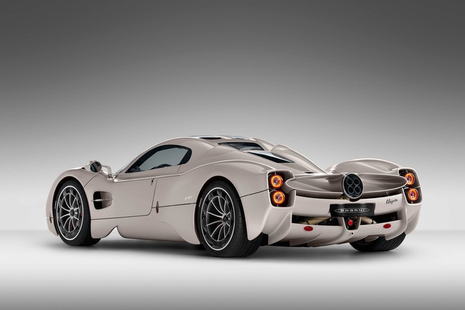 Pagani Utopia ra mắt: Kế cận Huayra, giá từ 2,19 triệu USD, dùng hộp số sàn và động cơ Mercedes - Ảnh 9.