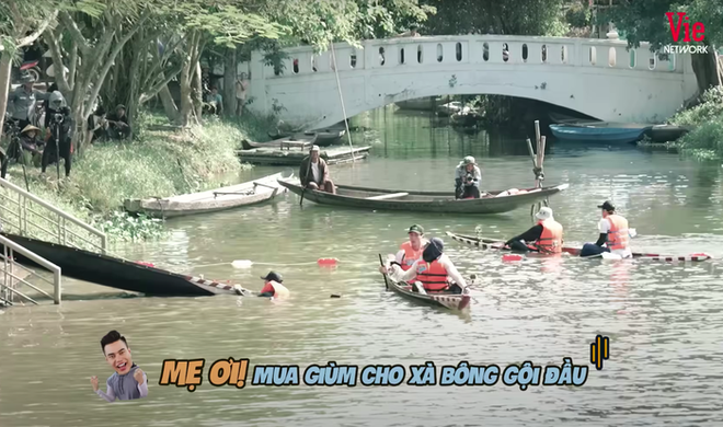 Mẹ Lê Dương Bảo Lâm hy sinh vì con trai, túc trực 24/24 khi ghi hình chương trình giải trí - Ảnh 4.