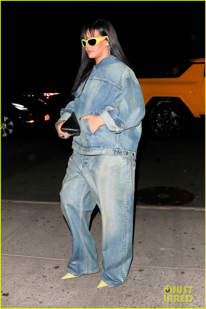 Ca sĩ Rihanna giản dị đến phòng thu cùng bạn trai lúc tối muộn - Ảnh 6.