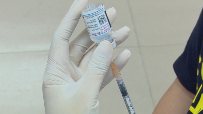 Bộ Y tế nêu tên 5 địa phương có tỷ lệ tiêm vaccine phòng COVID-19 mũi 1, 2 cho trẻ từ 5 đến 11 tuổi thấp - Ảnh 1.