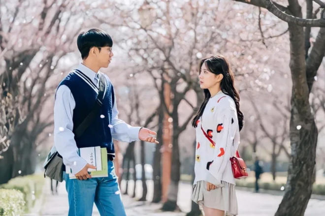 Lee Seung Gi tái hợp “tình cũ” Lee Se Young trong phim mới - Ảnh 2.