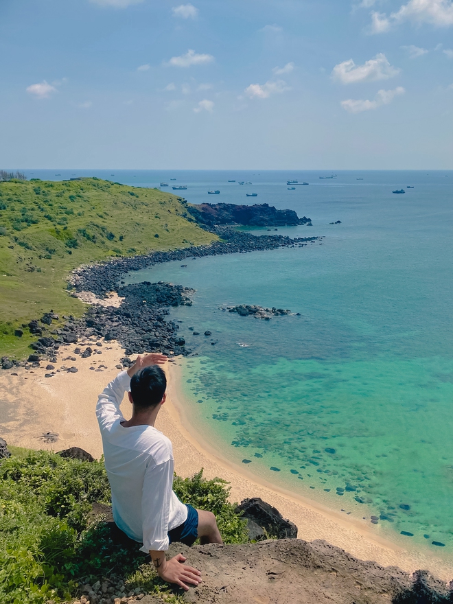 Lần đầu đi đảo Phú Quý sau dịch, 9X Hà Nội được cầu hôn đúng khoảnh khắc đẹp mê - Ảnh 6.
