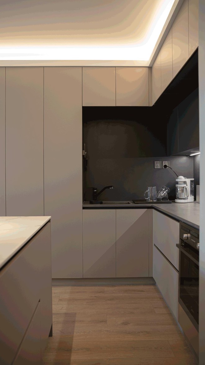 Loại bỏ 2/3 ph&ograve;ng ngủ, đ&ocirc;i vợ chồng biến căn hộ 64m2 th&agrave;nh nơi rộng r&atilde;i kh&ocirc;ng tưởng - Ảnh 7.