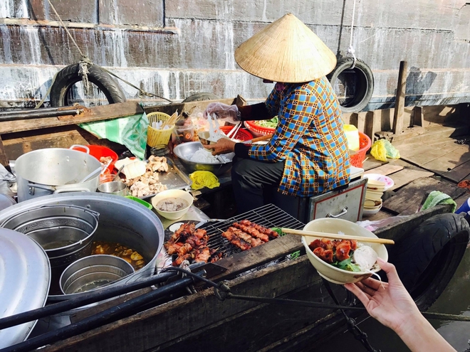 Đầu bếp Nguyễn Th&agrave;nh Nam - Ch&agrave;ng trai 9X phượt xuy&ecirc;n Việt để chụp ảnh m&oacute;n ăn - Ảnh 2.