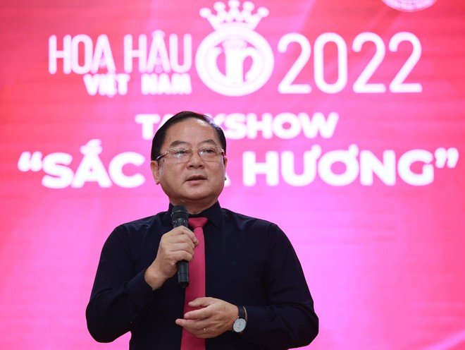 Đỗ Thị Hà mặc nổi bật khi đi tìm Hoa hậu Việt Nam 2022 - Ảnh 4.