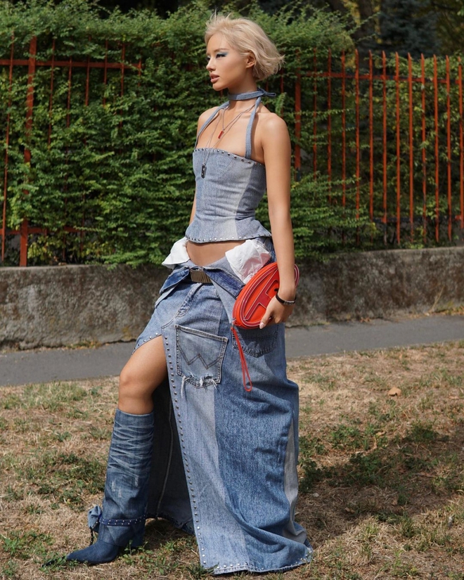 Cô Em Trendy Khánh Linh mặc đồ tái chế tại Tuần lễ Thời trang Quốc tế Milan - Ảnh 6.