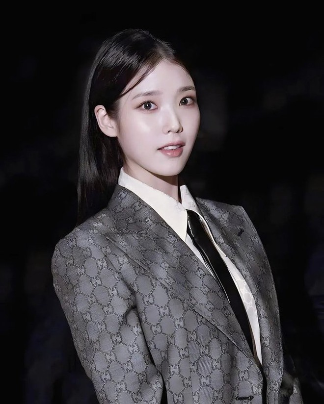 IU bất ngờ bị ma nữ Mai Davika lấn át tại Milan Fashion Week - Ảnh 8.