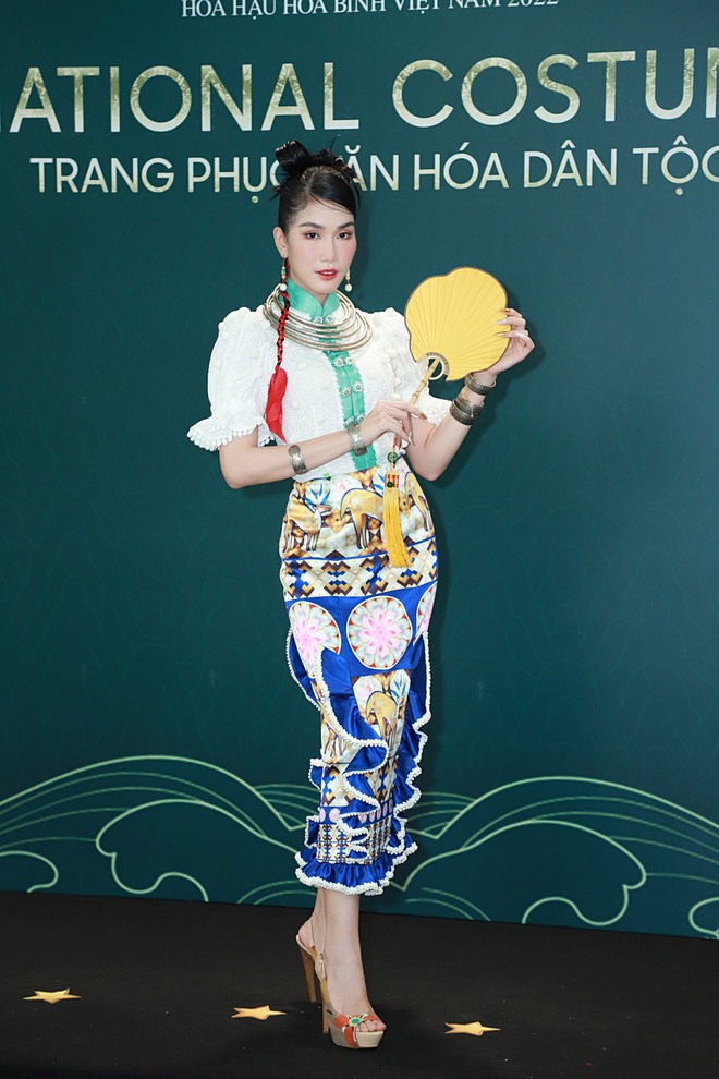 Dàn Hoa hậu Vbiz trong đêm thi trang phục dân tộc của Miss Grand Vietnam 2022 - Ảnh 7.