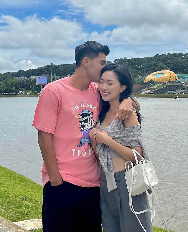 Cuộc sống h&ocirc;n nh&acirc;n hạnh ph&uacute;c của d&agrave;n cầu thủ U23 năm n&agrave;o - Ảnh 2.