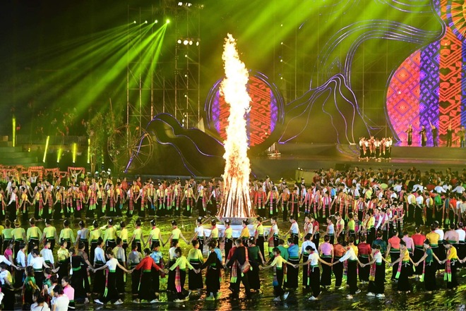 Nghệ thuật Xòe Thái của Việt Nam được UNESCO công nhận là di sản phi vật thể đại diện của nhân loại - Ảnh 4.