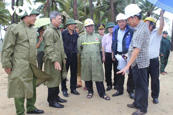 Bộ trưởng Lê Minh Hoan: “Đến thời điểm này có thể yên tâm đón bão số 4” - Ảnh 4.