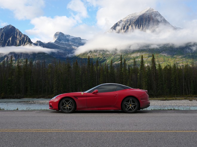 Phượt xuyên 3 quốc gia bằng siêu xe Ferrari: Đi gần 21.000km trong 2 tháng - Ảnh 11.