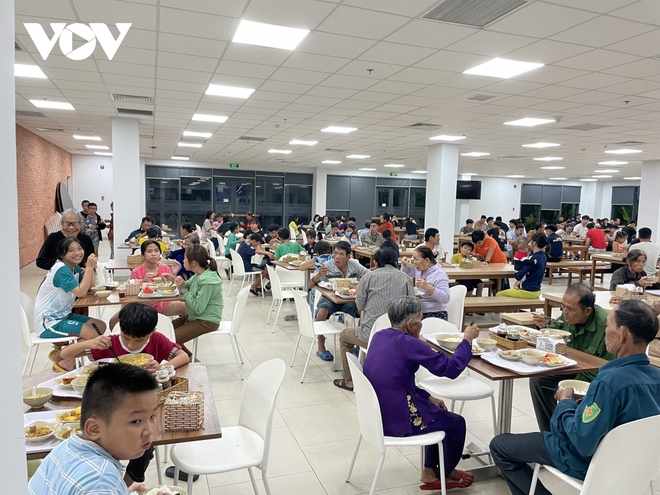 Người d&acirc;n miền Trung sẵn s&agrave;ng t&acirc;m thế khi b&atilde;o số 4 đổ bộ - Ảnh 64.