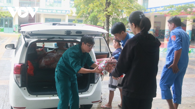 Người d&acirc;n miền Trung sẵn s&agrave;ng t&acirc;m thế khi b&atilde;o số 4 đổ bộ - Ảnh 96.