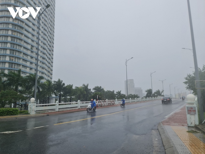 Người d&acirc;n miền Trung sẵn s&agrave;ng t&acirc;m thế khi b&atilde;o số 4 đổ bộ - Ảnh 89.