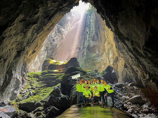 Sơn Đoòng là hang động tự nhiên kỳ vĩ nhất thế giới - Ảnh 1.