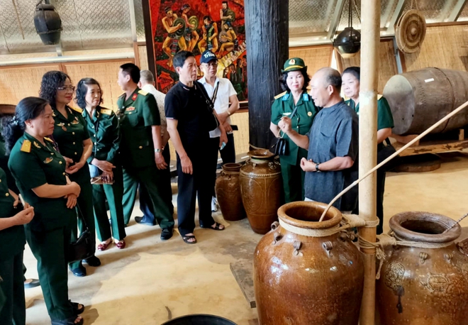 Điểm đến văn hóa mới lạ hút khách dịp nghỉ lễ tại Đắk Lắk - Ảnh 3.