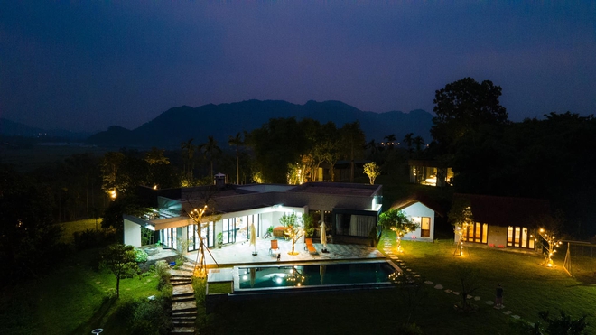 Vợ chồng bỏ phố mua 2.000m2 đất ngoại thành Hà Nội, chi 2 tỷ xây nhà vườn có bể bơi - Ảnh 4.