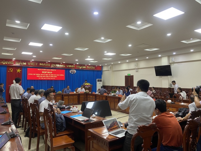 Trực tiếp: Họp báo thông tin vụ cảnh sát đánh nam thiếu niên ở Sóc Trăng - Ảnh 3.